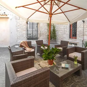 http://palazzo-bozzoni-assisi-boutique-apartments.hotels-perugia.com