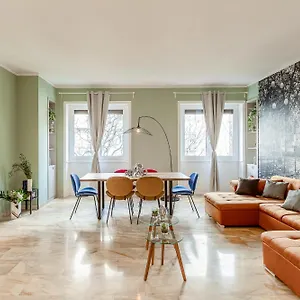 Apartment Chic Living - Porta Venezia, Milan