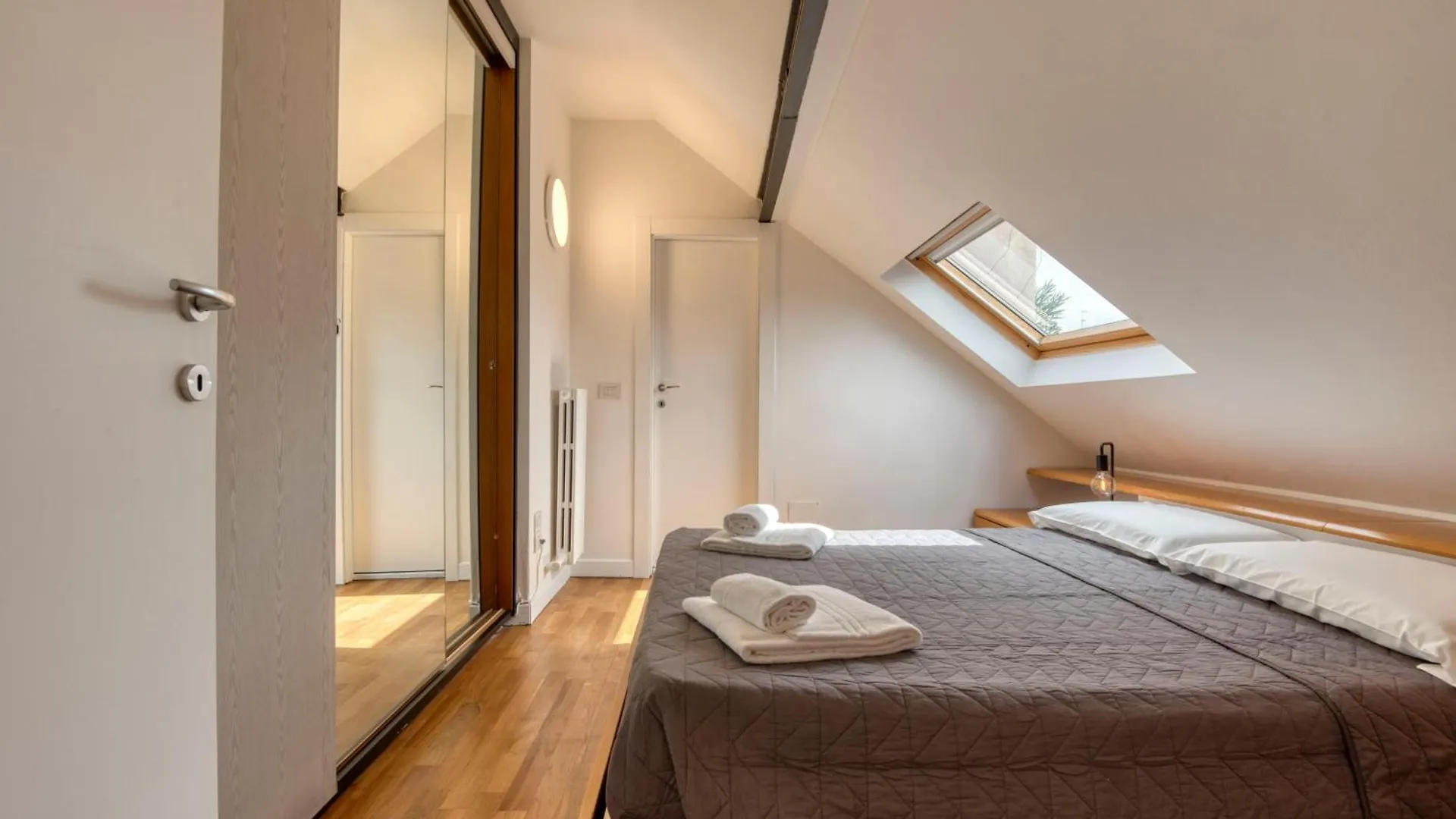 Milan Royal Suites -Montenapoleone- 0*,