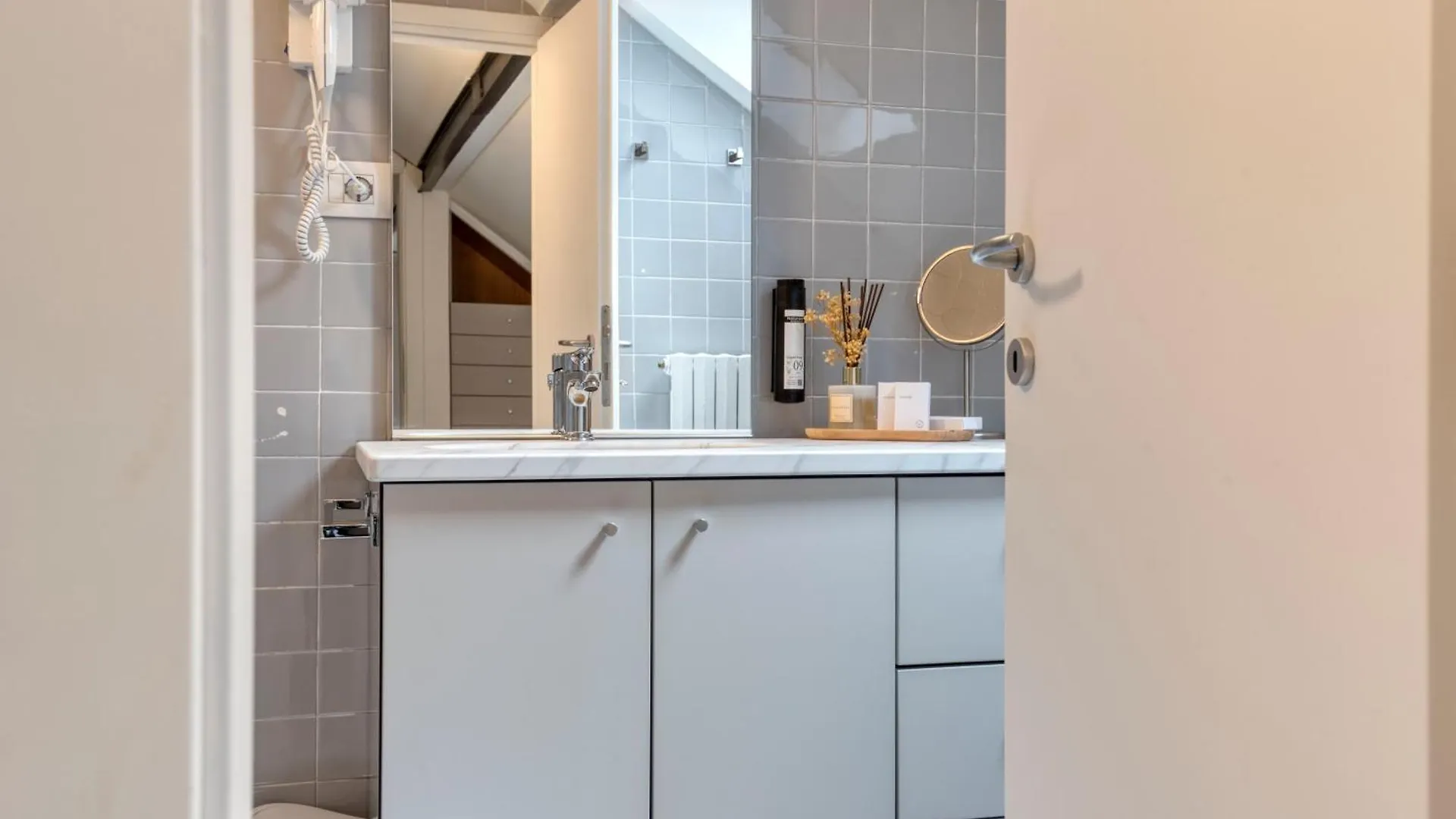 Milan Royal Suites -Montenapoleone- 0*,  Italy