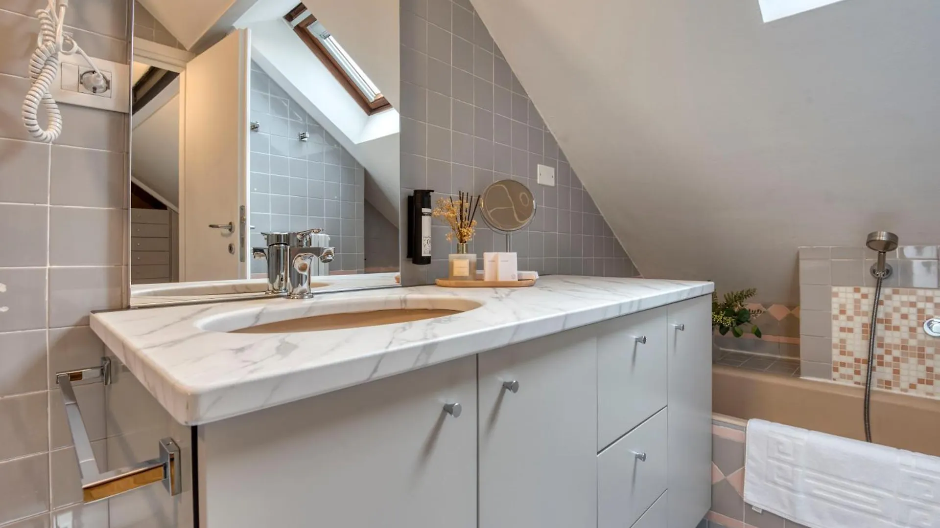 Milan Royal Suites -Montenapoleone- Italy